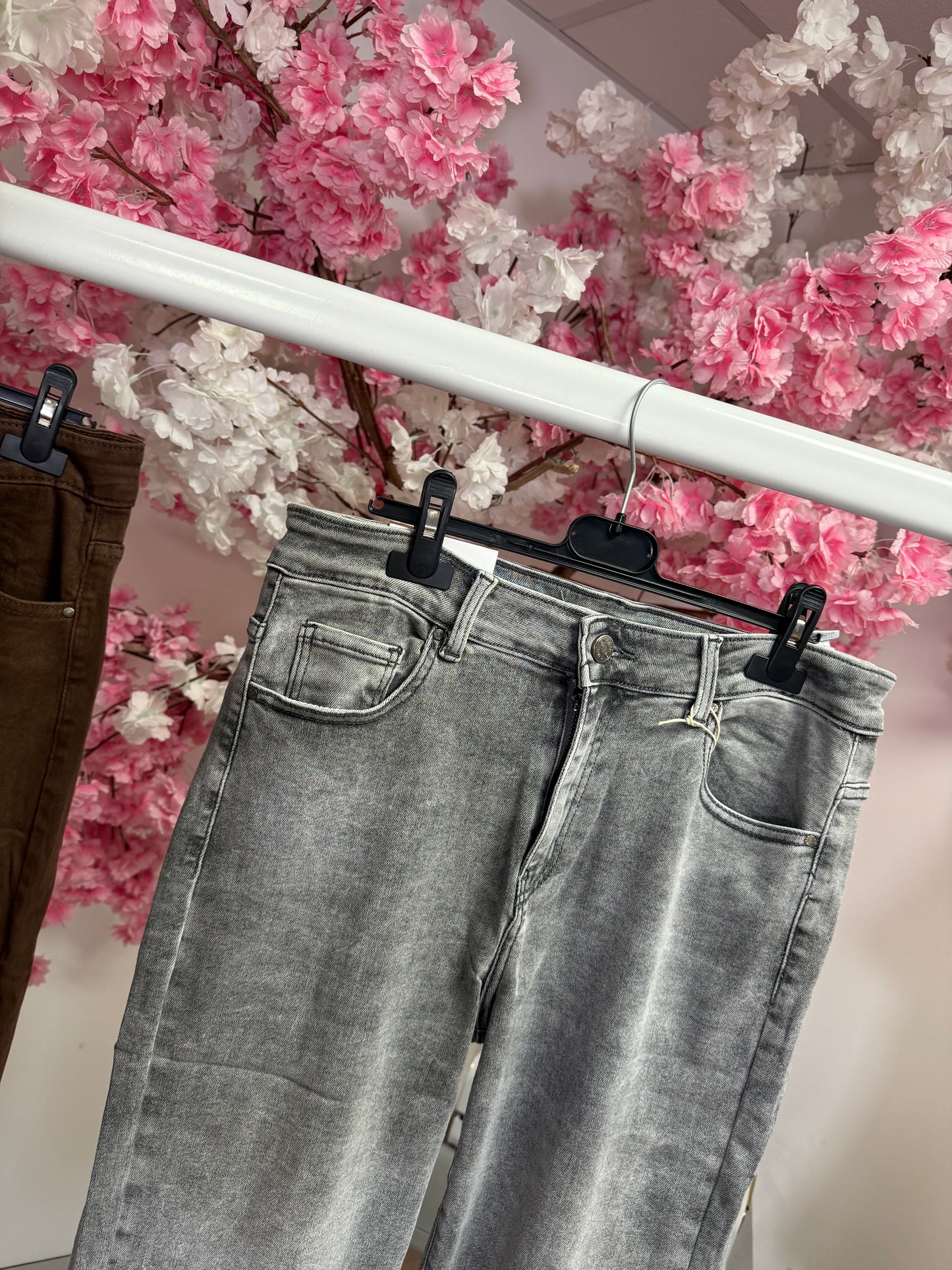 ‘Erika’ Wide Leg Jeans 2 Colours (30 inch)